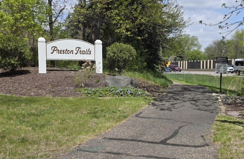 Welcome to this inviting end-unit townhome in the desirable - photo 35