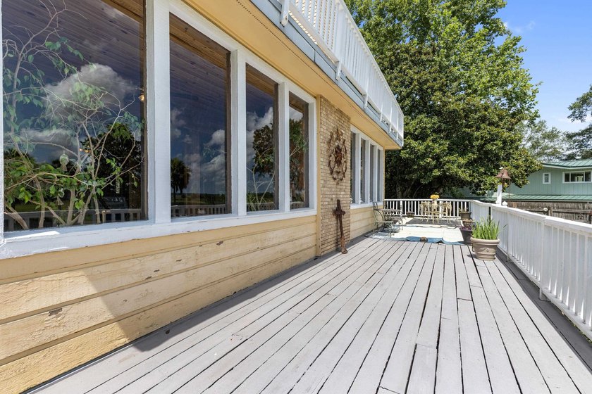Experience the charm and character of a timeless Lake Jackson - photo 30