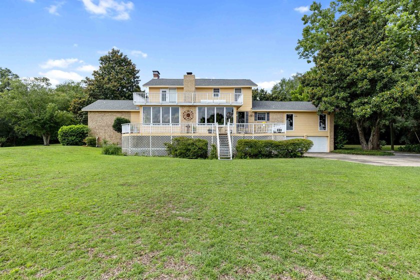 Experience the charm and character of a timeless Lake Jackson - photo 46