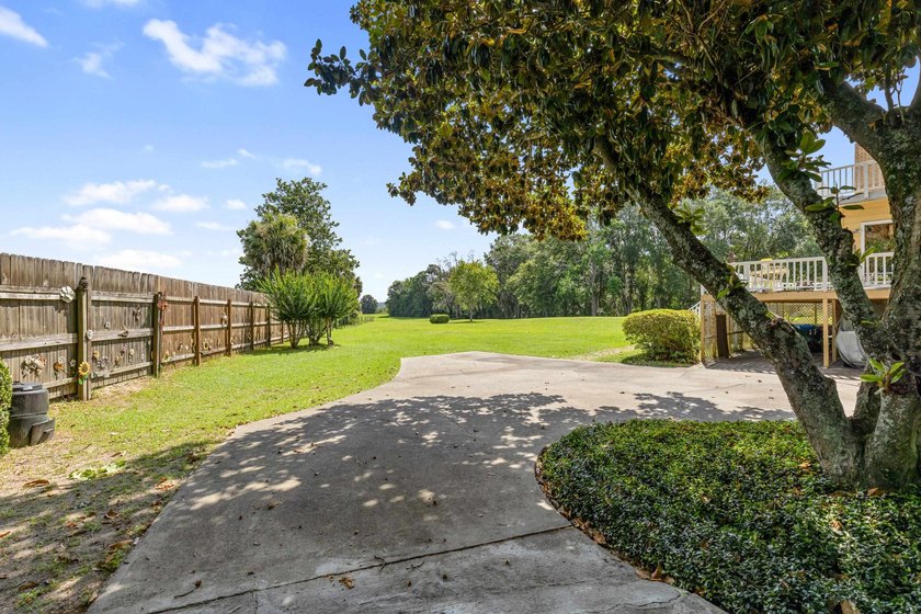 Experience the charm and character of a timeless Lake Jackson - photo 49