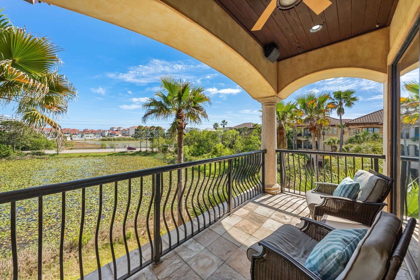 Perfectly positioned just steps from the Gulf, 22 Saint Tropez - photo 50