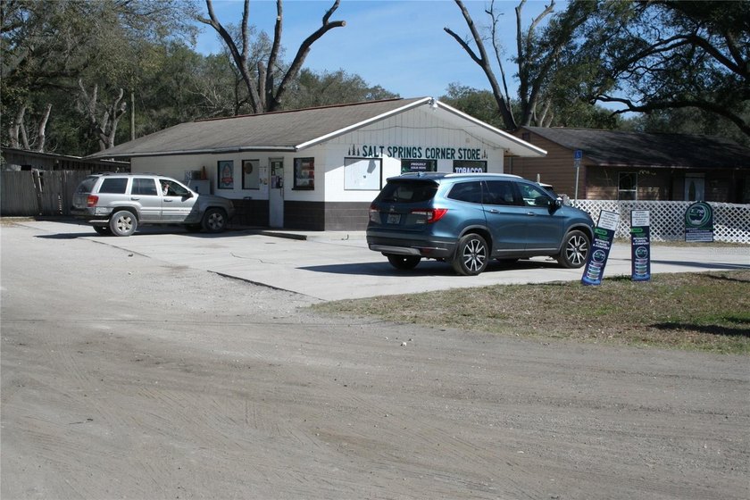*Real Estate Only* Convenience Store (presently Leased for next - photo 4