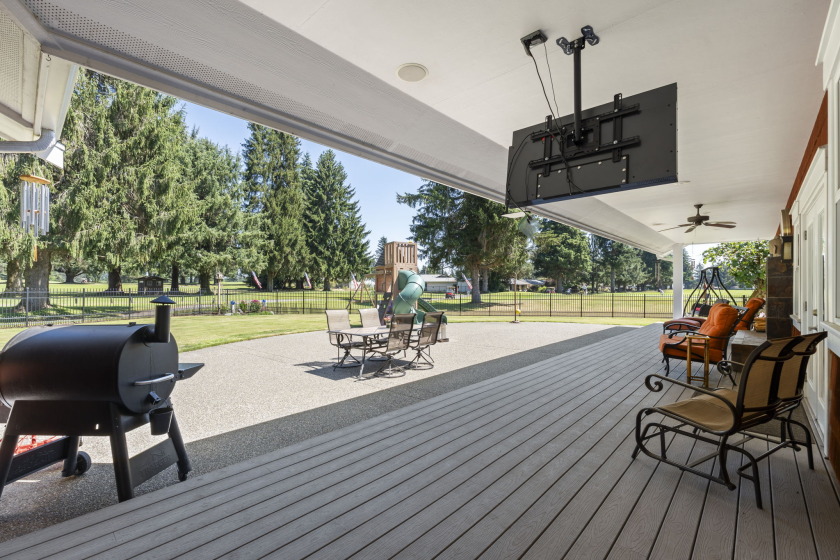 Luxury Golf Living + Dream Shop in Olympia, WA - photo 32
