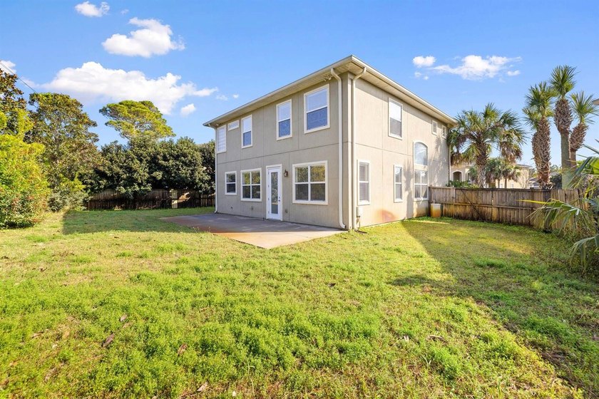 If you're looking for a spacious home with a functional layout - photo 39