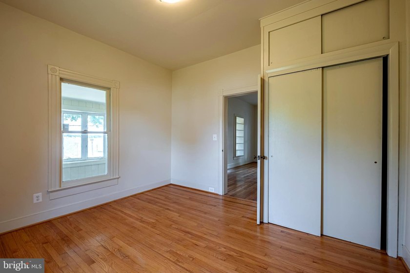 Renovated Waterview Retreat in Historic Benedict. This - photo 22