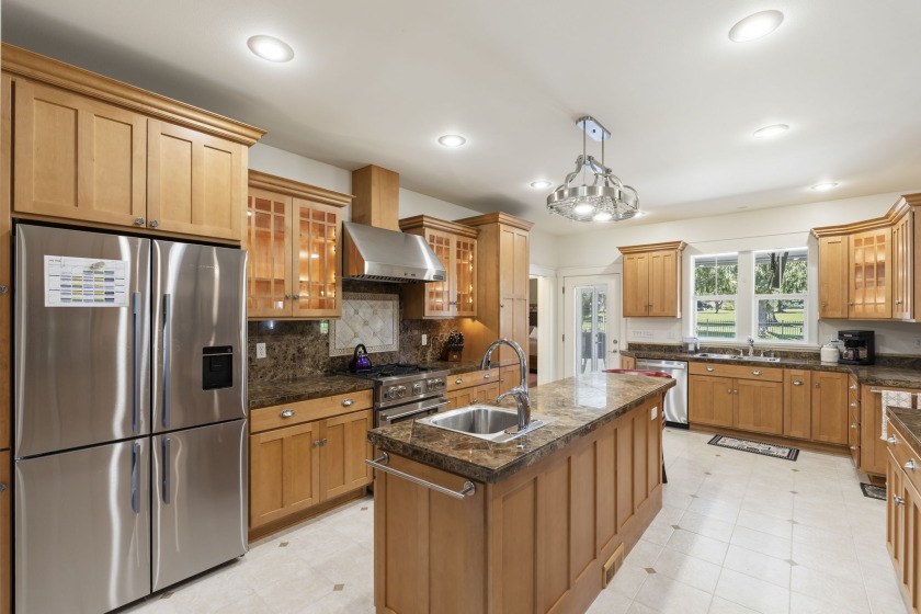 Luxury Golf Living + Dream Shop in Olympia, WA - photo 17