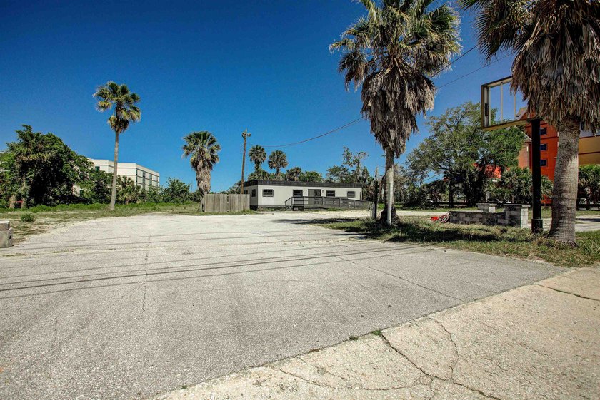 Prime commercial opportunity in the heart of St. Augustine! - photo 31