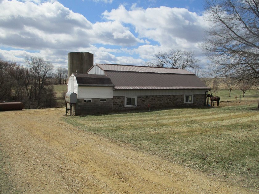 This charming hobby farm offers the perfect blend of country - photo 3