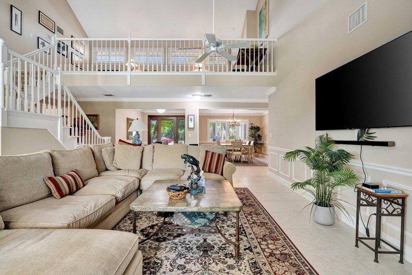 Located on quiet cul-de-sac in Thurston. This 3 bedroom, 3.5 - photo 4
