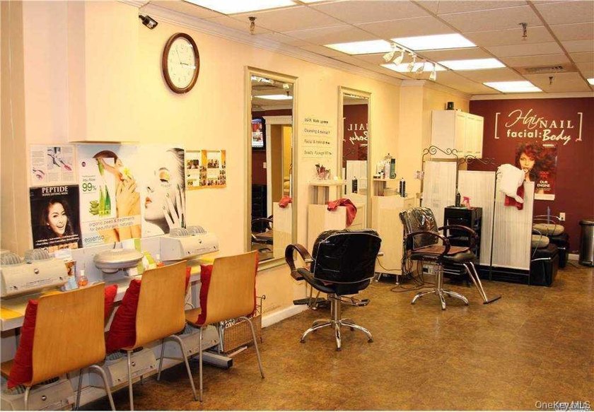Pet Friendly Luxury High Rise building,Large One Bedroom With A - photo 20