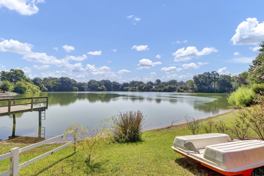 Nestled on a desirable corner lot in the sought-after Wexford - photo 2