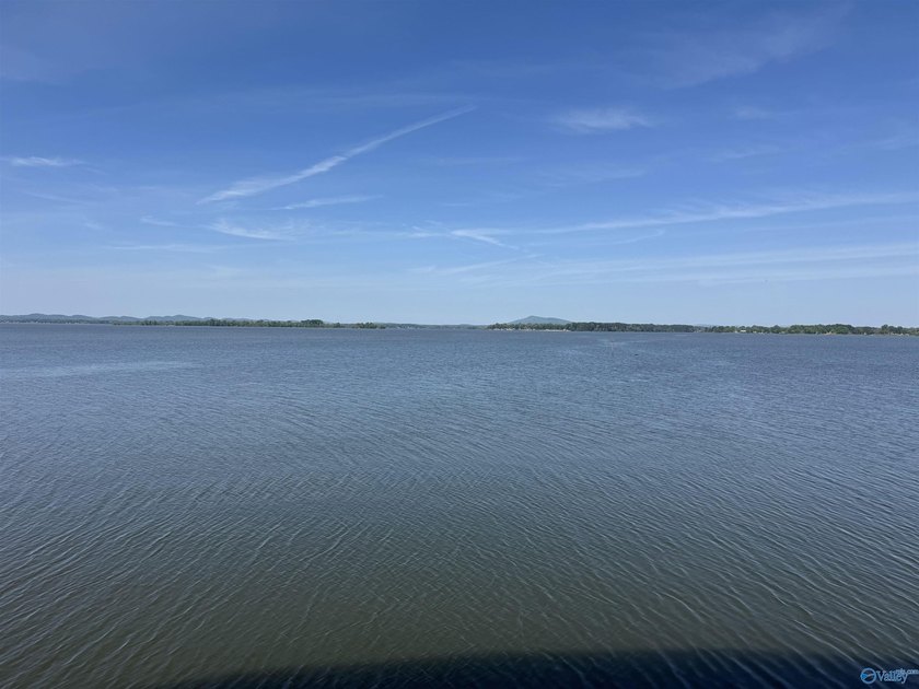 Yes, you can afford to live on the lake! Great views, a - photo 2