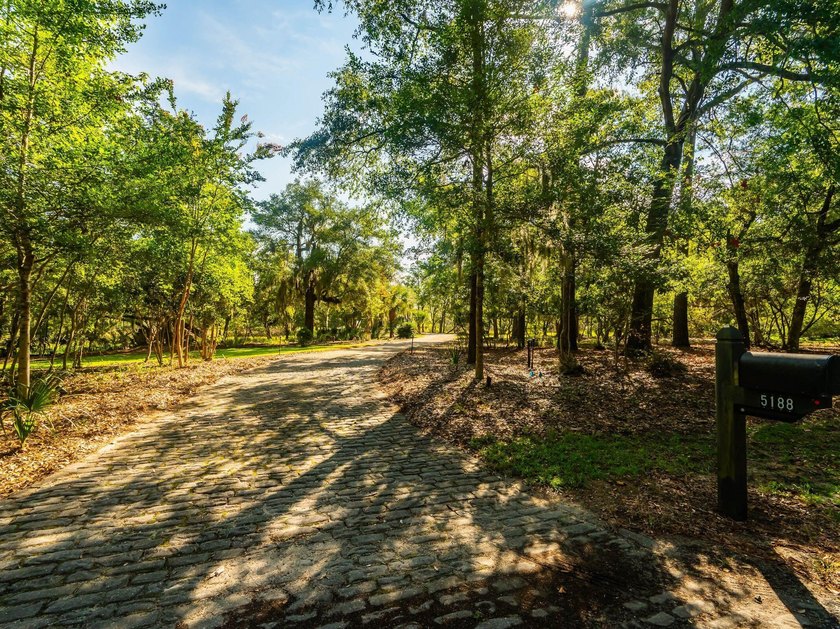 Set within one of Stono Ferry's most private waterfront settings - photo 4
