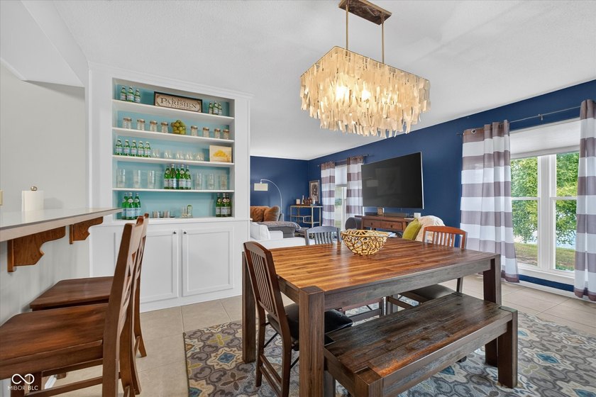 Welcome to this charming 3 bedroom, 2 bath condo offering - photo 14