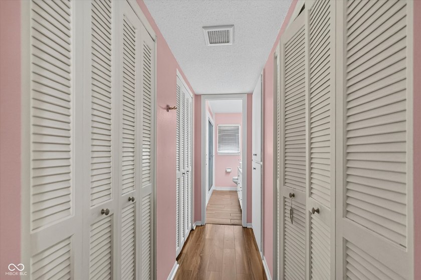 Welcome to this charming 3 bedroom, 2 bath condo offering - photo 22