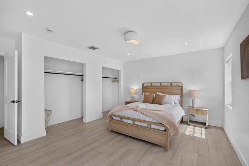 Completely rebuilt 4BR/3BA home featuring a major renovation - photo 25
