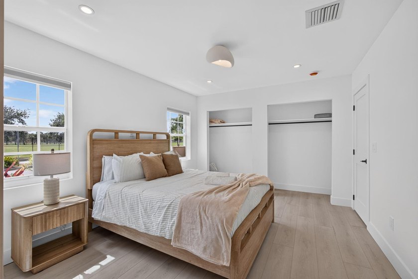 Completely rebuilt 4BR/3BA home featuring a major renovation - photo 27