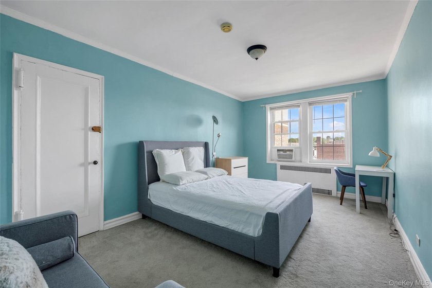 This is your opportunity to own in Manhasset. Welcome home to - photo 7