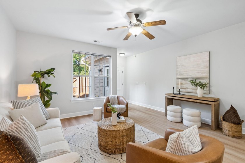 Welcome to 3065 Sugarberry Lane - priced below market value and - photo 6