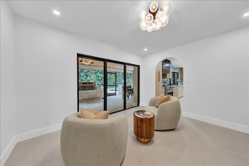Experience refined European contemporary design in this fully - photo 18
