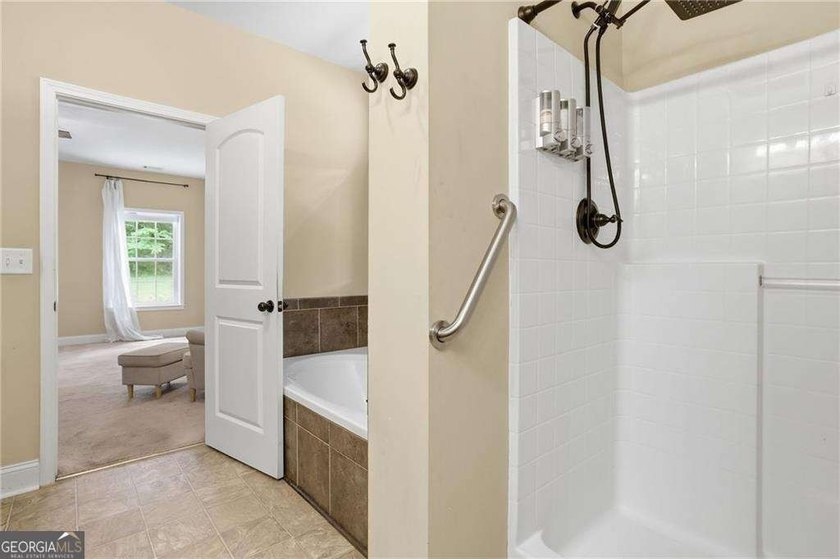 Nestled on a private lot in the quiet Lake Allatoona community - photo 26