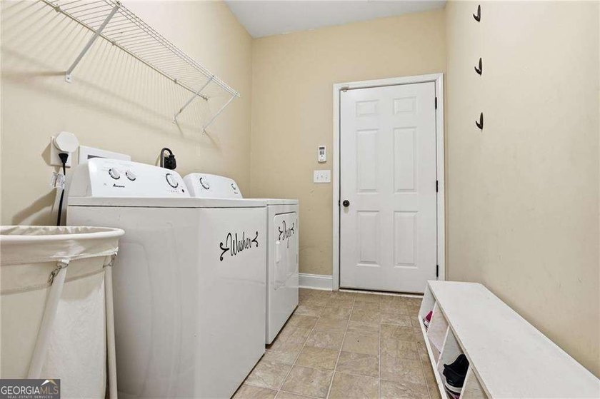 Nestled on a private lot in the quiet Lake Allatoona community - photo 34
