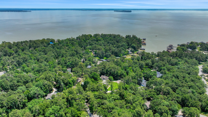 Waterfront on serene protected cove - photo 28