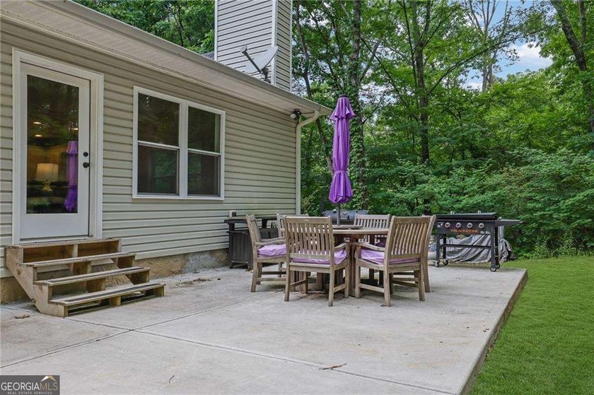 Nestled on a private lot in the quiet Lake Allatoona community - photo 44
