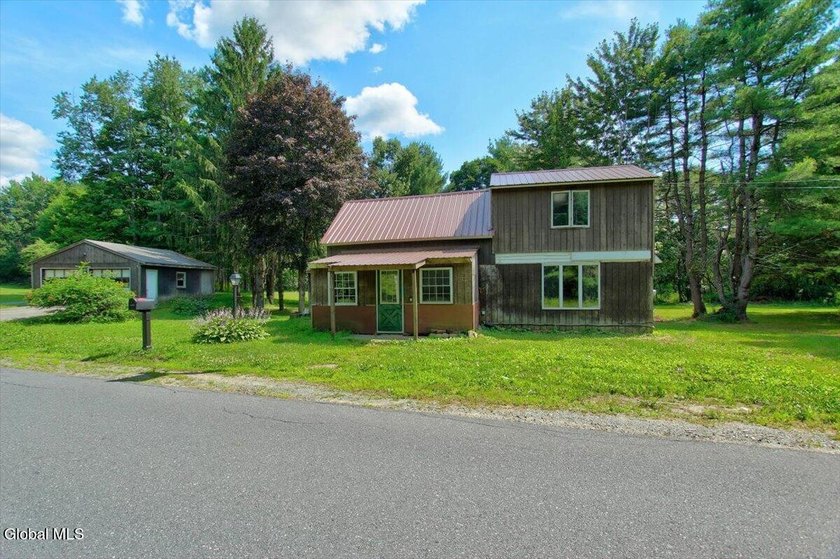 Bring your vision and make this charming 1928 bungalow your own! - photo 33