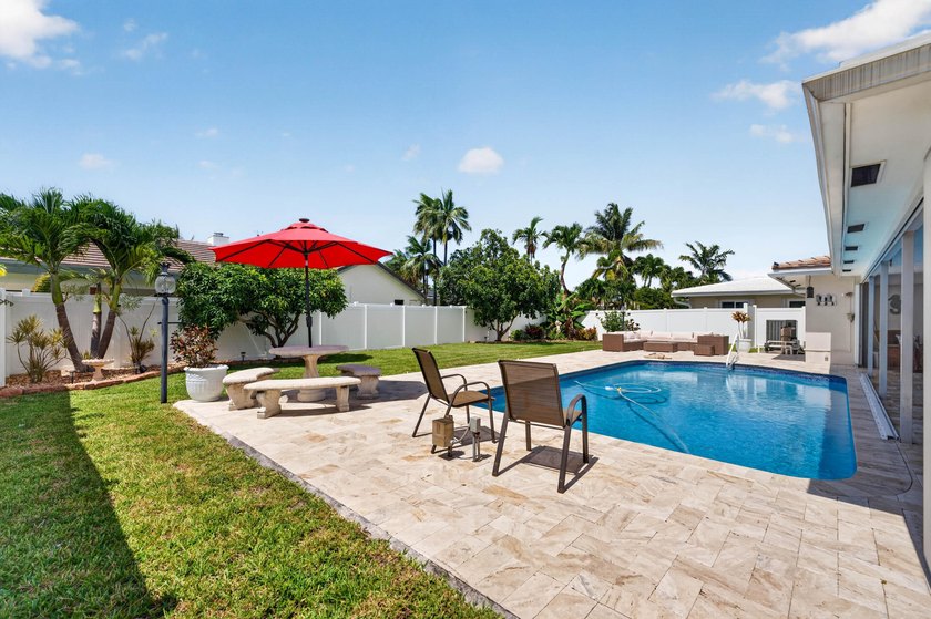 Experience Spectacular Florida living in this beautifully - photo 37