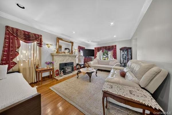 Welcome to this spacious detached Colonial located in the highly - photo 4
