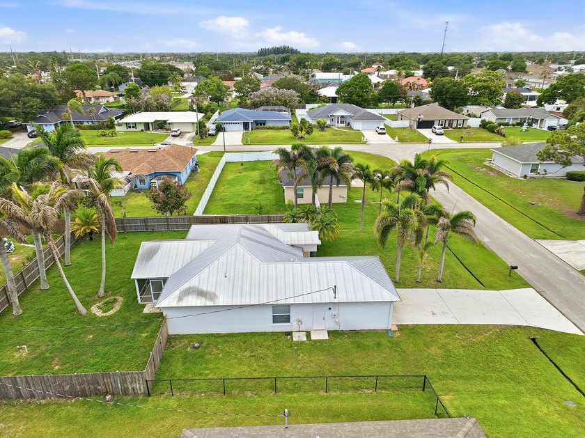 This charming single-story home in the heart of Port St. Lucie - photo 40