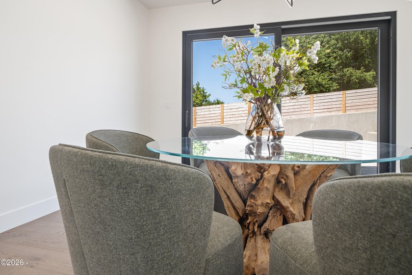 Just completed new construction, this modern residence blends - photo 44