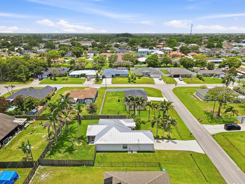This charming single-story home in the heart of Port St. Lucie - photo 44