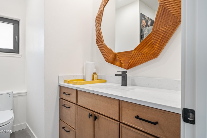 Just completed new construction, this modern residence blends - photo 46