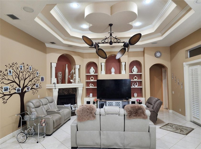 Discover refined living in Wyndsor at Lake Winterset, one of - photo 12