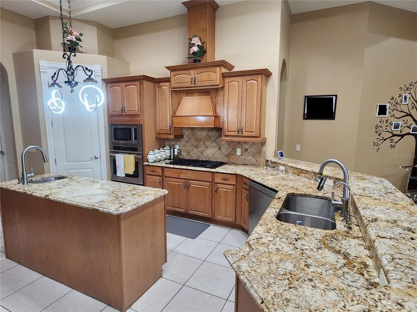 Discover refined living in Wyndsor at Lake Winterset, one of - photo 14