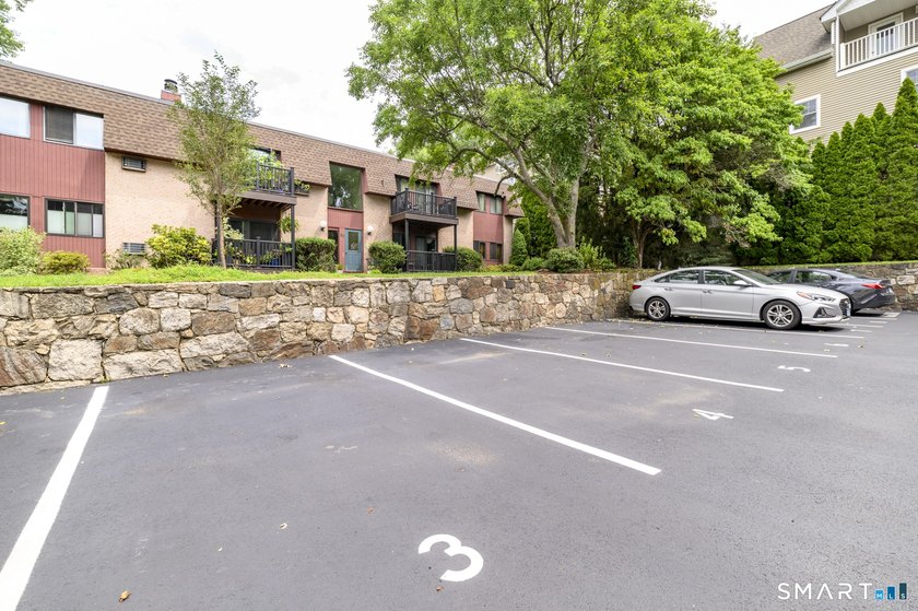 Welcome to River View Terrace...desirable well maintained - photo 25
