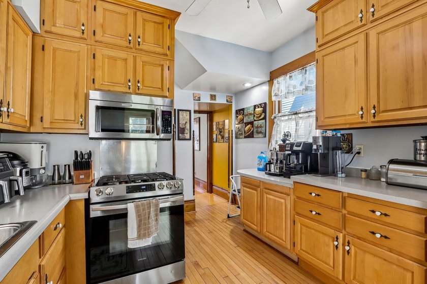 Charming 3-bedroom, 1.5-bath Colonial located just minutes from - photo 13