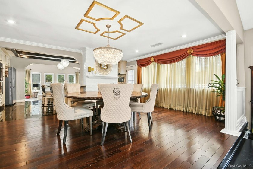 Surprisingly Spacious and Expanded Ranch in Sayville - Updated - photo 7
