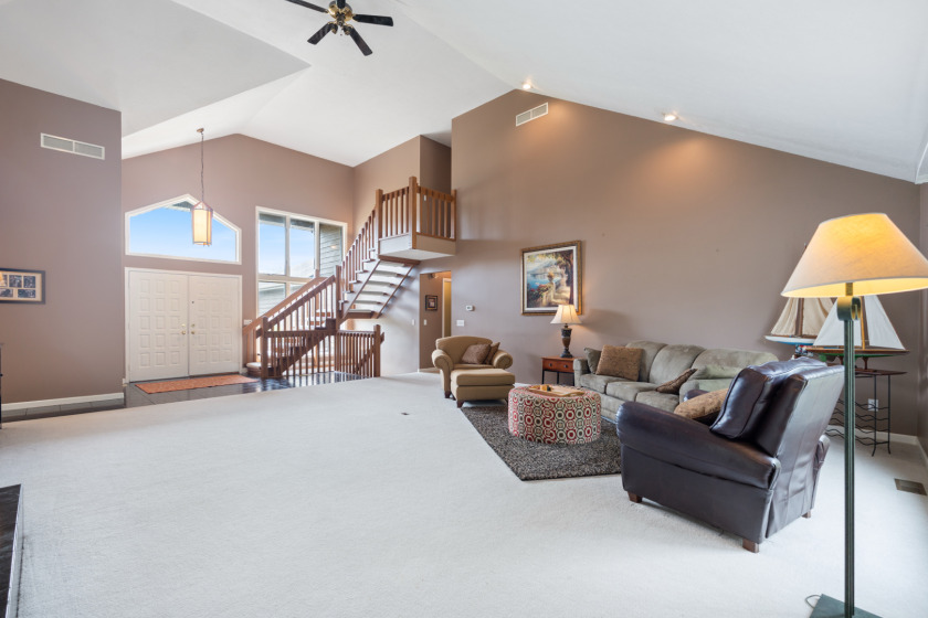 New Home on the Market! - photo 3