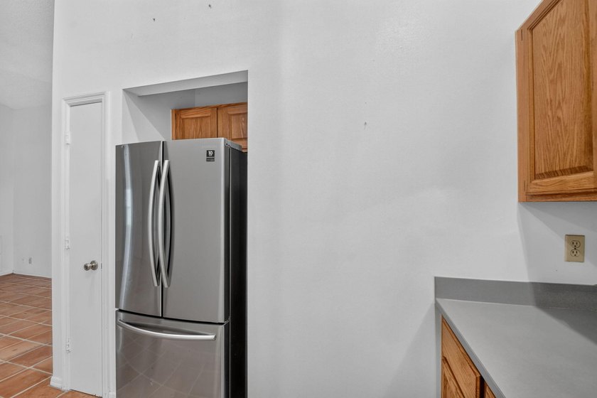Priced to Sell! Don't miss this fantastic opportunity to own a - photo 13