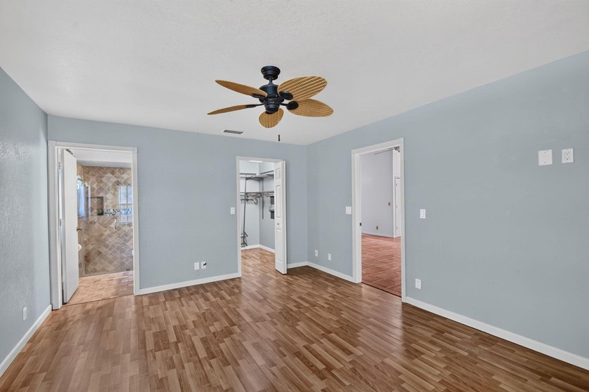 Priced to Sell! Don't miss this fantastic opportunity to own a - photo 20