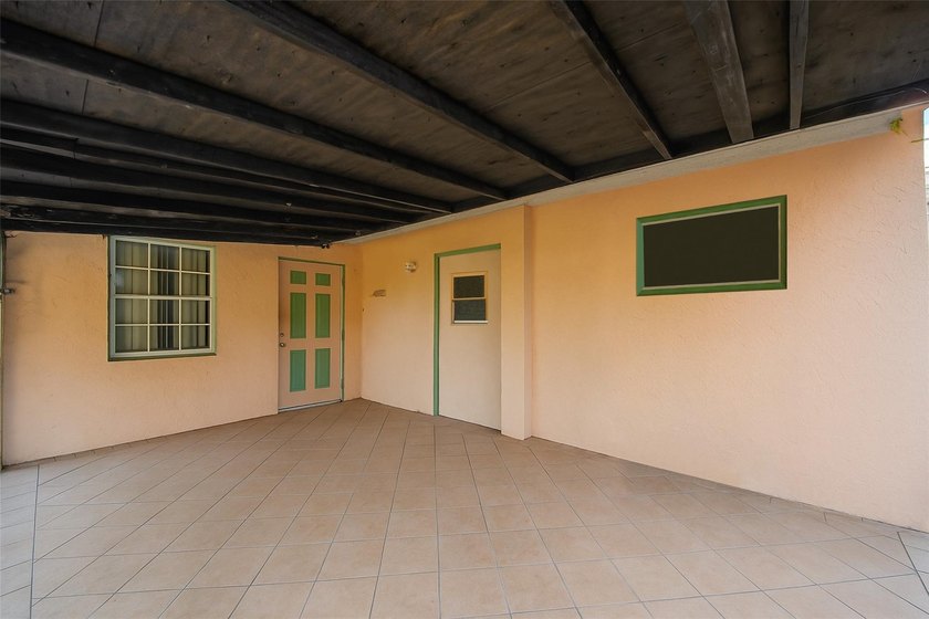 Discover this charming 4-bedroom, 2-bath single-family home in - photo 5