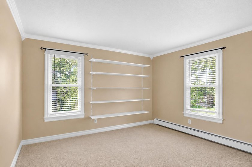 Spacious and beautifully maintained 4-bedroom, 4-bath home - photo 33