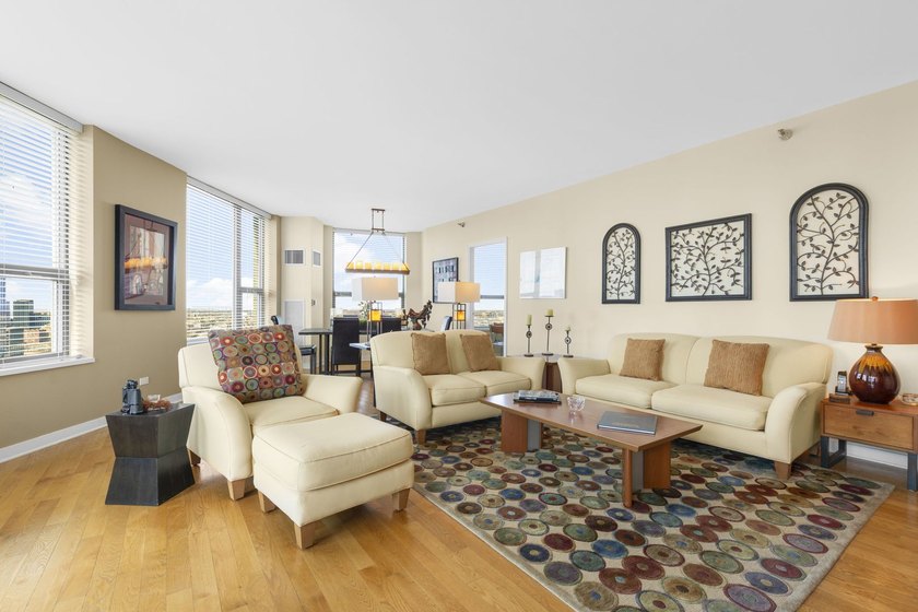 Rarely available high floor unit in the most coveted tier in - photo 3