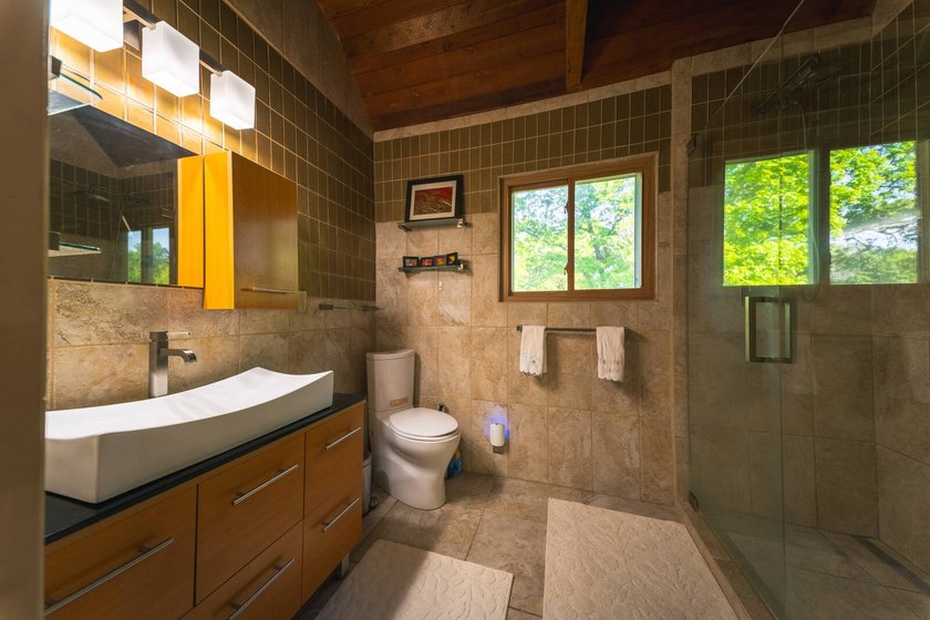 This 4-bedroom, 2.5-bath, 3,696-square-foot home sits on 21 - photo 22