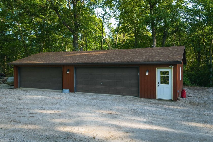 This 4-bedroom, 2.5-bath, 3,696-square-foot home sits on 21 - photo 49