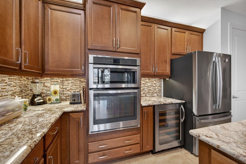 Experience elevated living with a FULL GOLF Membership available - photo 9