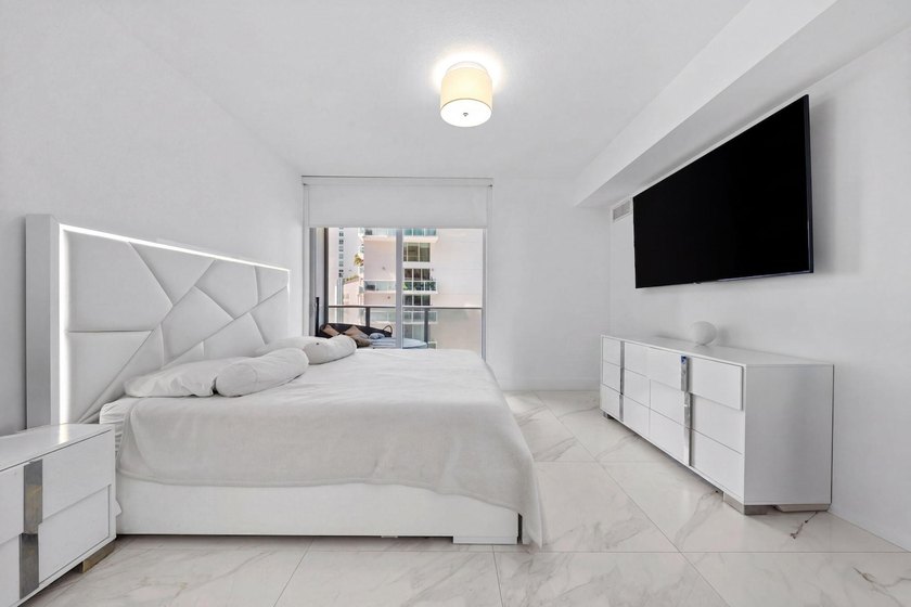 Stunning 1BD/1BA residence at Aria on the Bay in prime Edgewater - photo 5